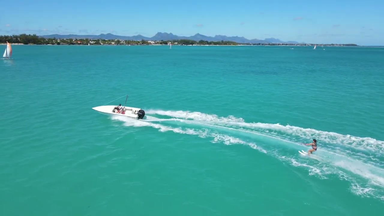 Discover Mauritius : La Plage de Mont Choisy présenté par Ornella Laflèche
