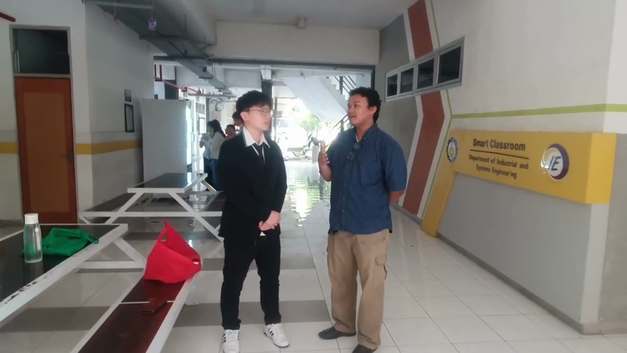 Lomba Video Reportase Fieldtrip Howard Calvin dan Jeff Othman 11D