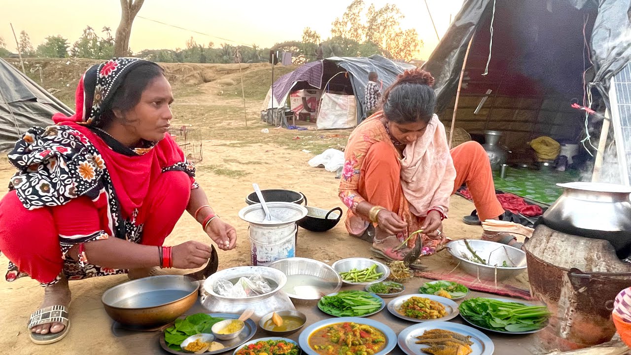 নদীর পাড়ে সুন্দরী বেদে কন্যার অবাক করা মজার রান্না\\ লতা দিয়ে শুটকি মাছের চচ্চড়ি\ village cooking