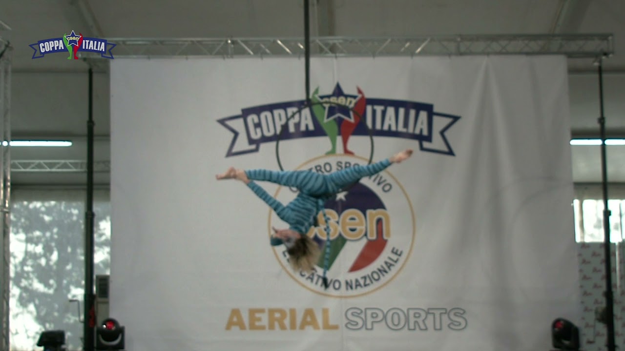 Antonella Fiorenza- 1°classificata finale Coppa Italia CSEN 2021 cerchio aereo