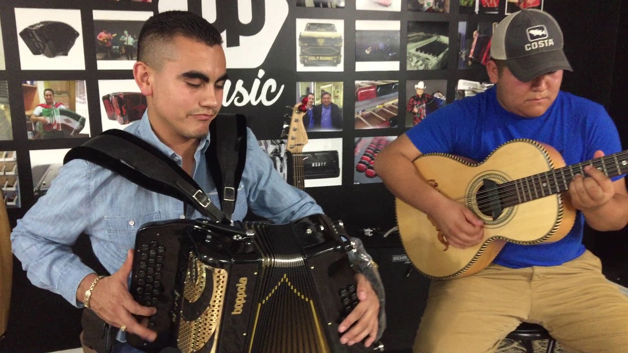Francisco Vega - Juan Longoria III - boppola accordions