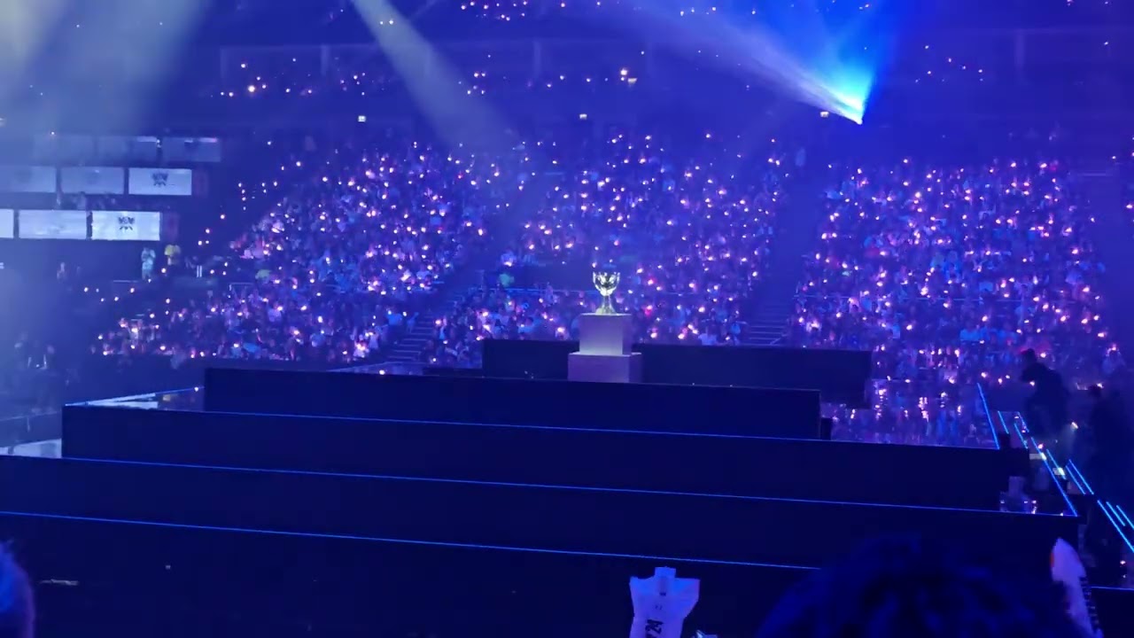 Linkin Park league of legends finals worlds 2024 O2 Arena. Heavy is the crown opening ceremony part2