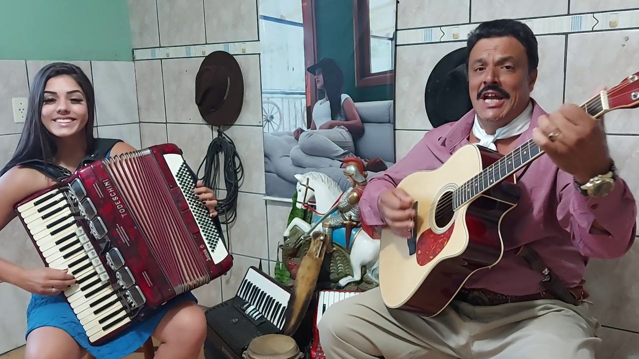 Kerolin Acordeonista e seu pai. Baile do Chico torto -Gildo de Freitas.