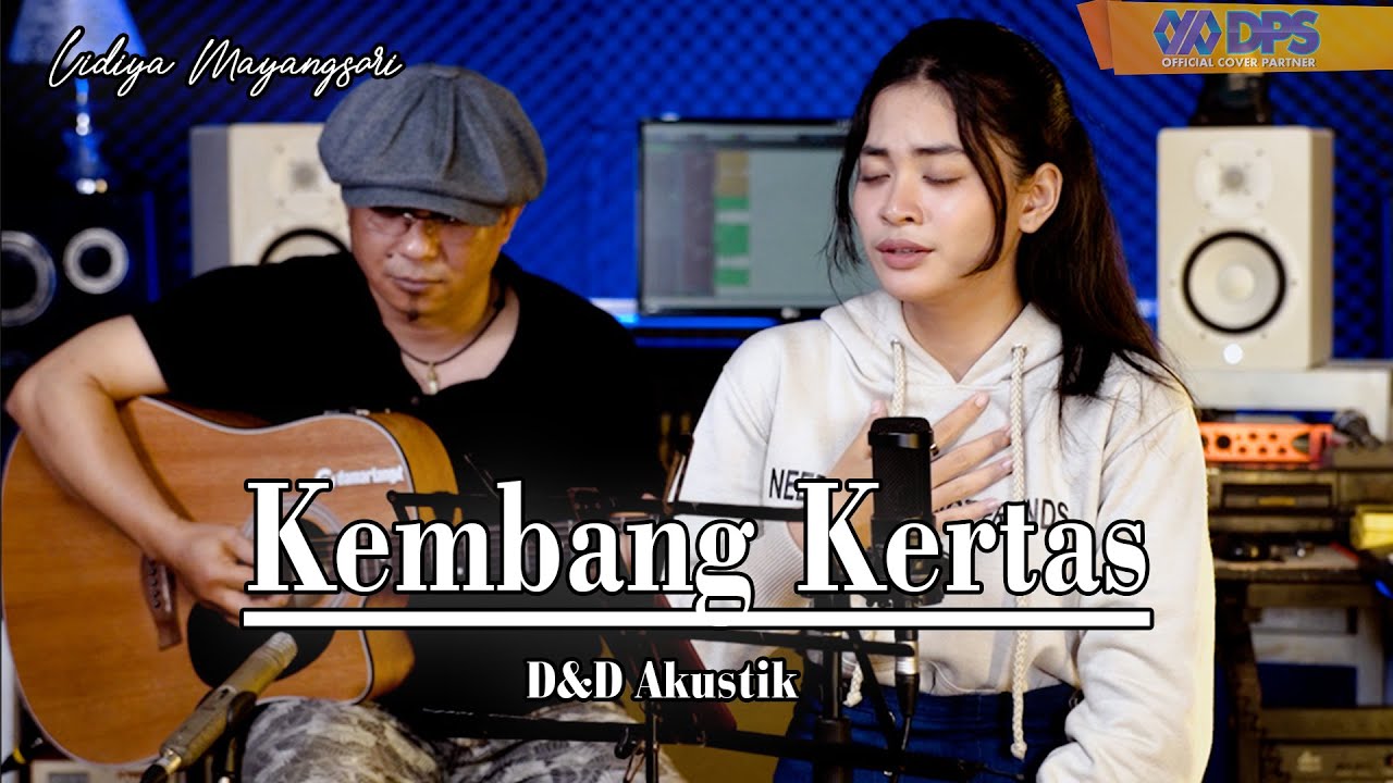 Kembang Kertas ~ Coover by.Lidyia Mayangsari | Live Akustik
