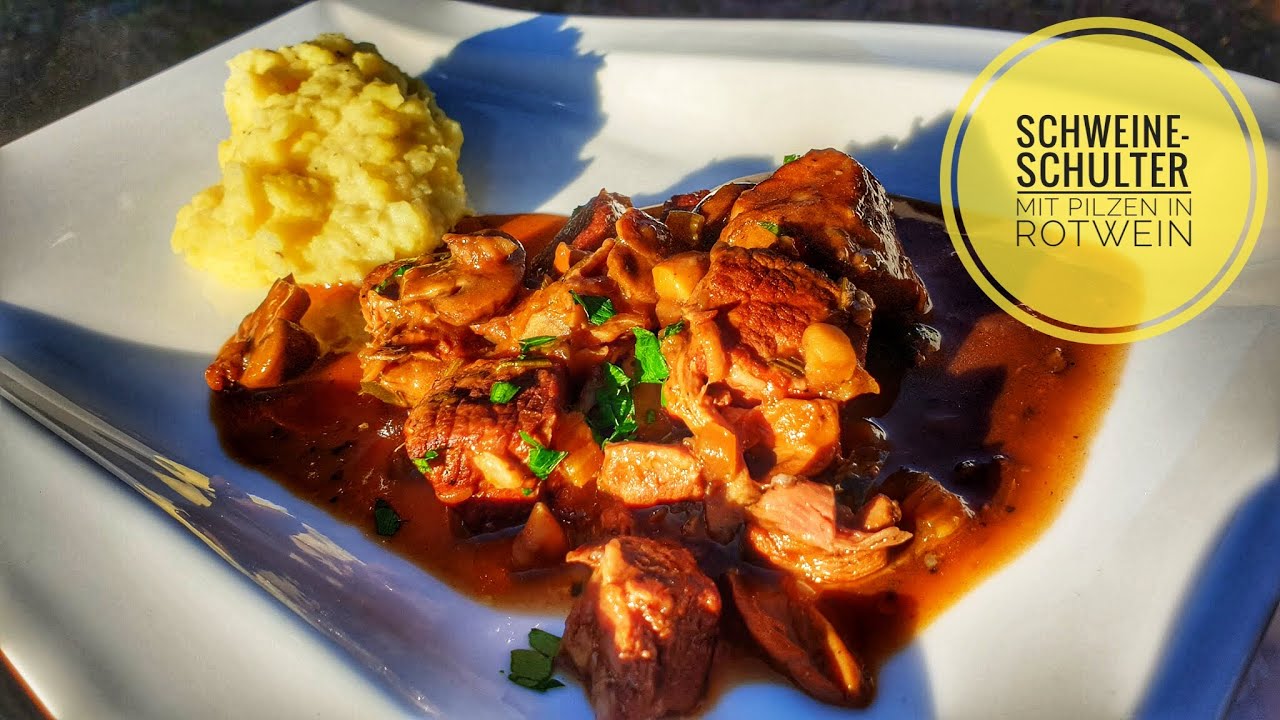 #422: Schweineschulter mit Pilzen in Rotweinsoße (aus dem Dutch Oven)