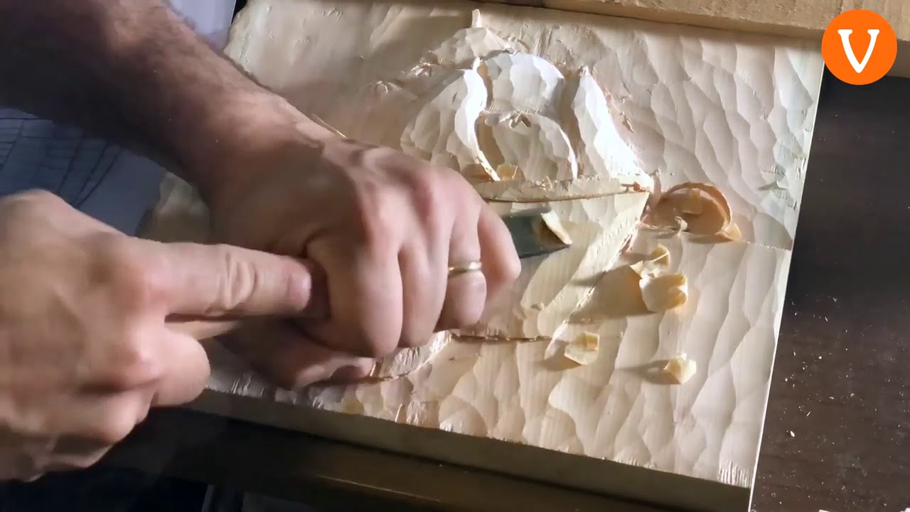 ALESSANDRO FRATTON, UNO SCULTORE FAI DA TE DEL LEGNO