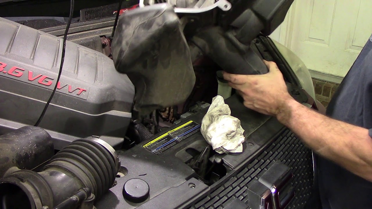 2007 GMC Acadia transmission pan gasket replacement and fluid change