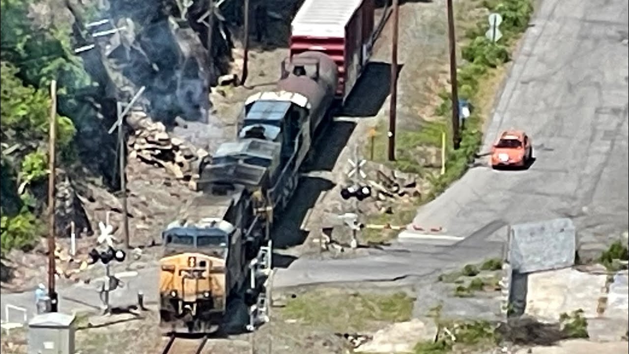 Poughkeepsie Rails action. We see CSX, Amtrak, and MN action during a brief afternoon visit. 5/18/23