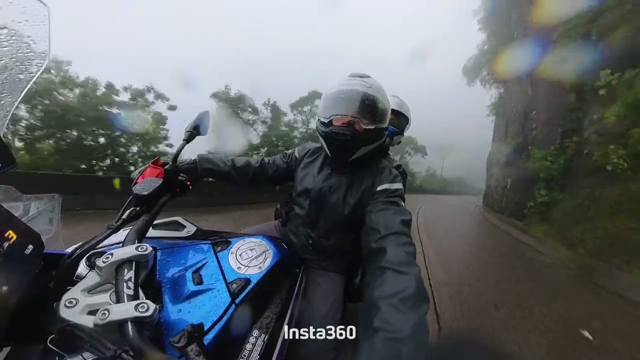 Rio do Rastro com chuva e neblina, de BMW GS 1300 Adventure Trophy 