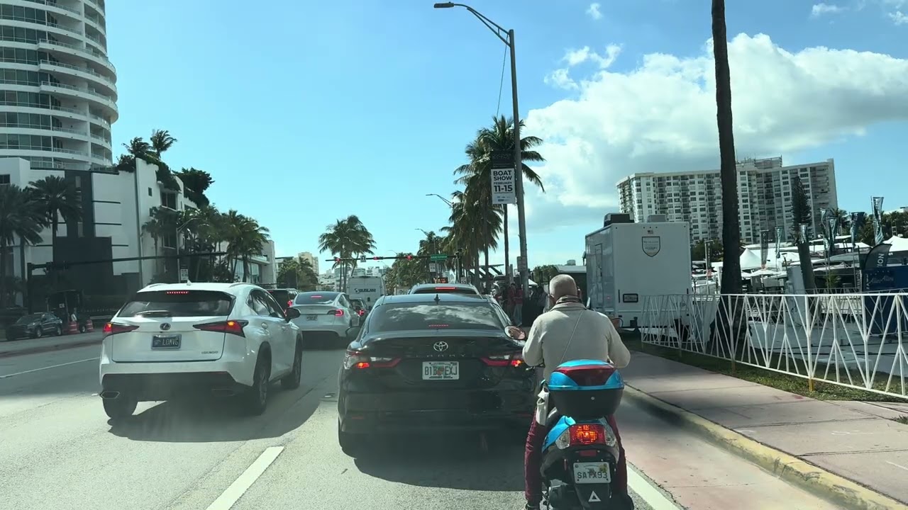 Driving from Miami Beach to Virginia Key via the Rickenbacker Causeway