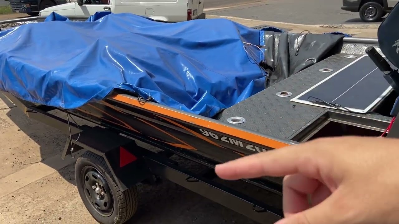 Placa solar no barco