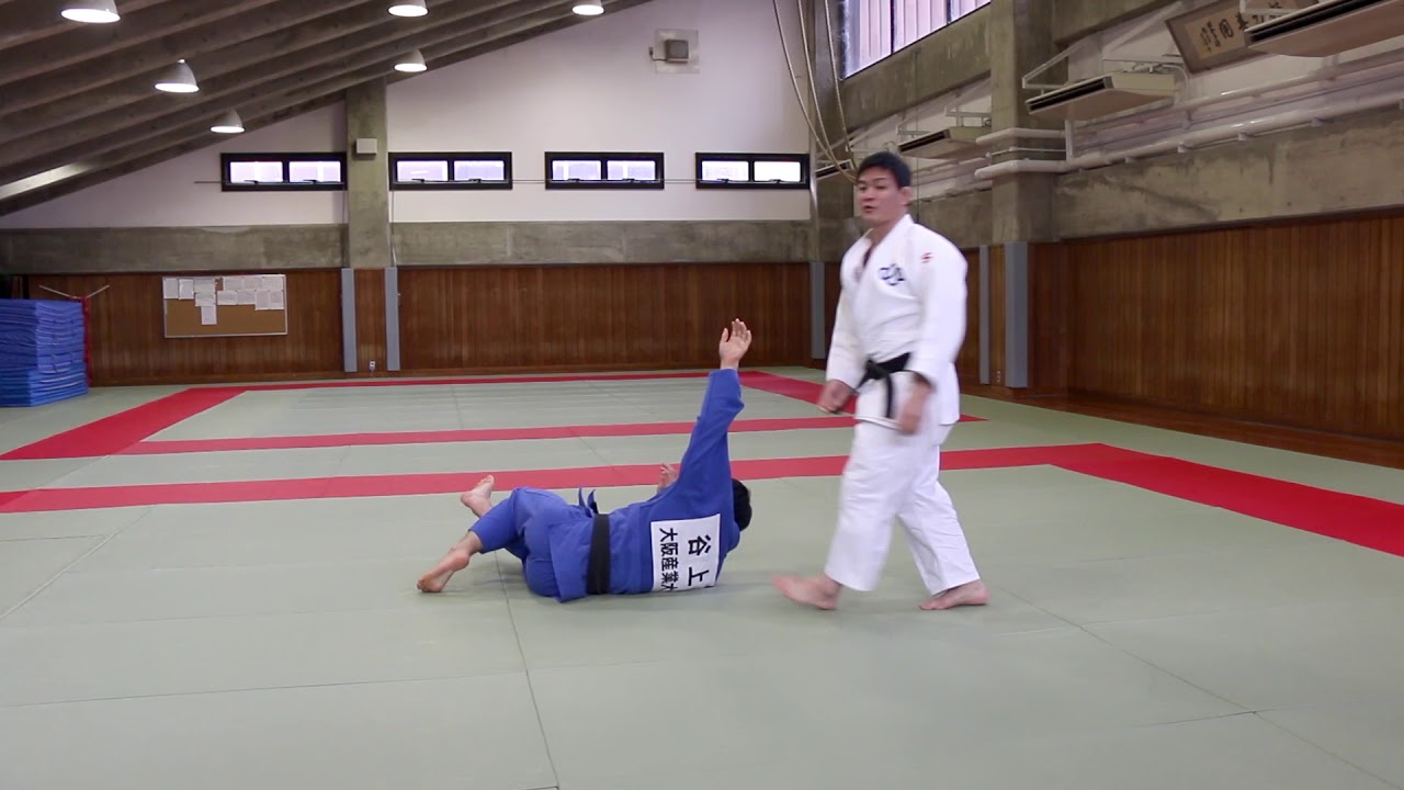 「出足払からの背負投①」(連絡・変化)