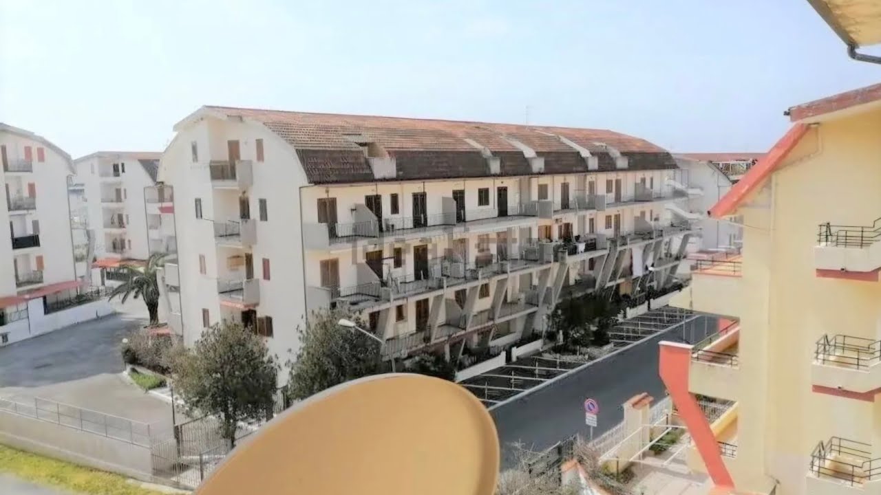 Apartment close to sea €45000, Scalea, Italy