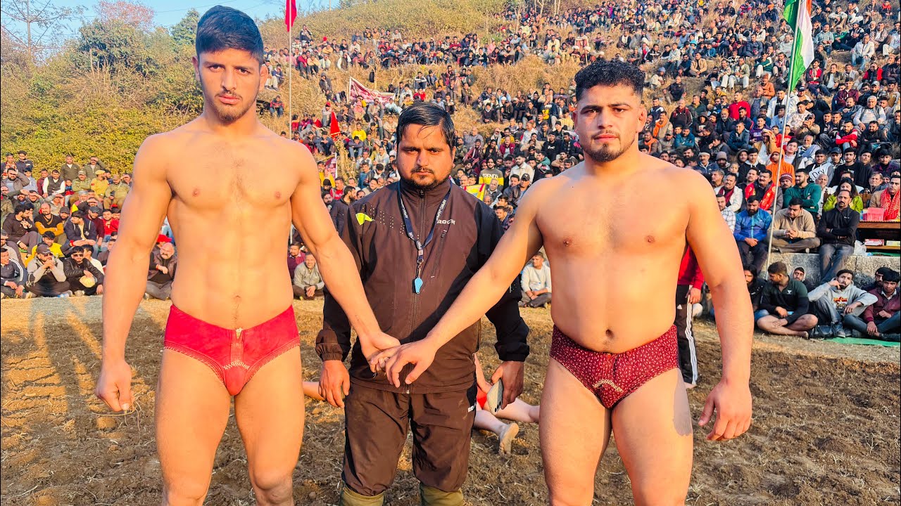 Surjeet Reasi vs Sumit una hostel kushti Dangal penthal (Katra ) 14/1/205 