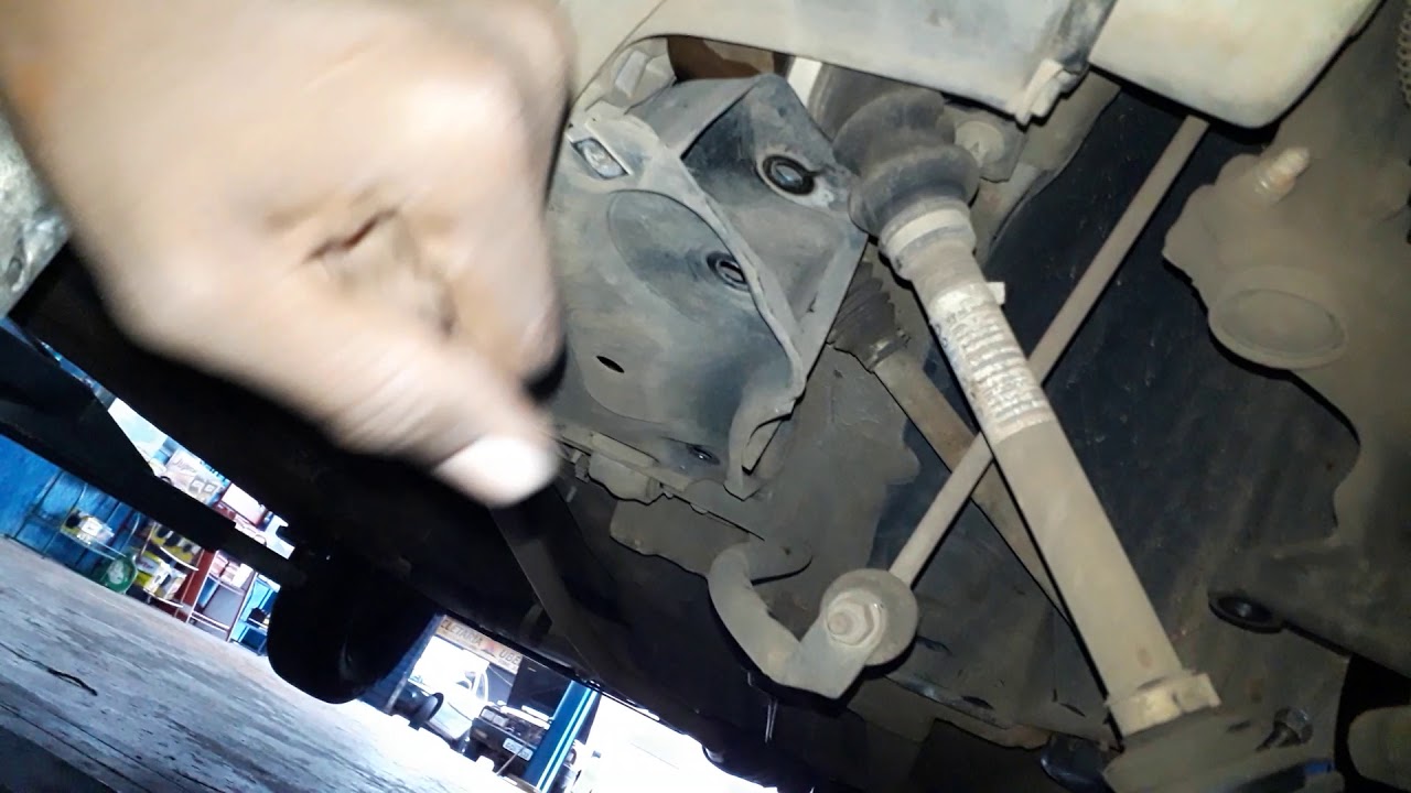 Troca de embreagem do Peugeot 206 com o cambio no lugar
