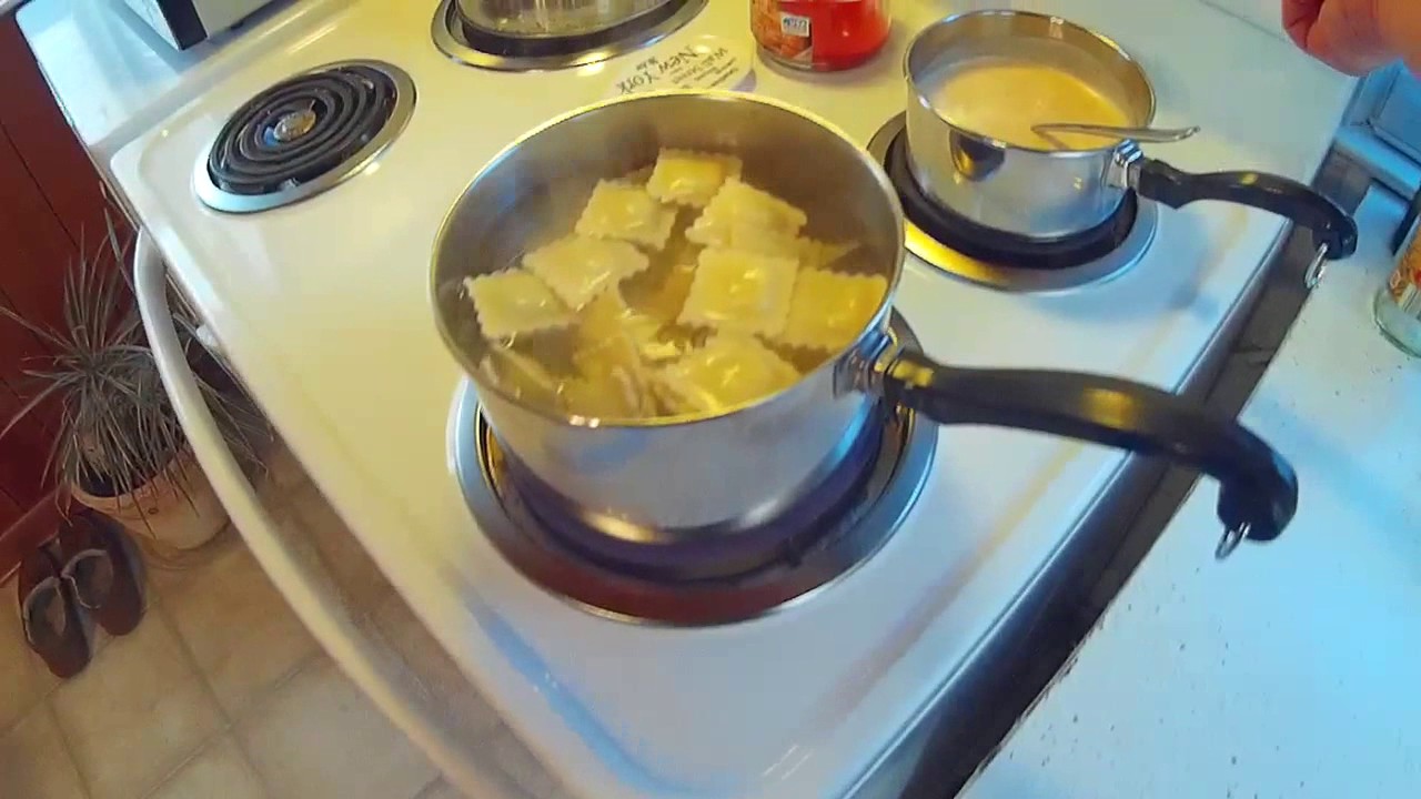 Равиоли с четырьмя сырами
