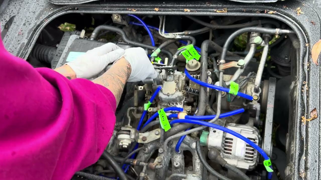Removing the carburetor from my Subaru Sambar kei truck