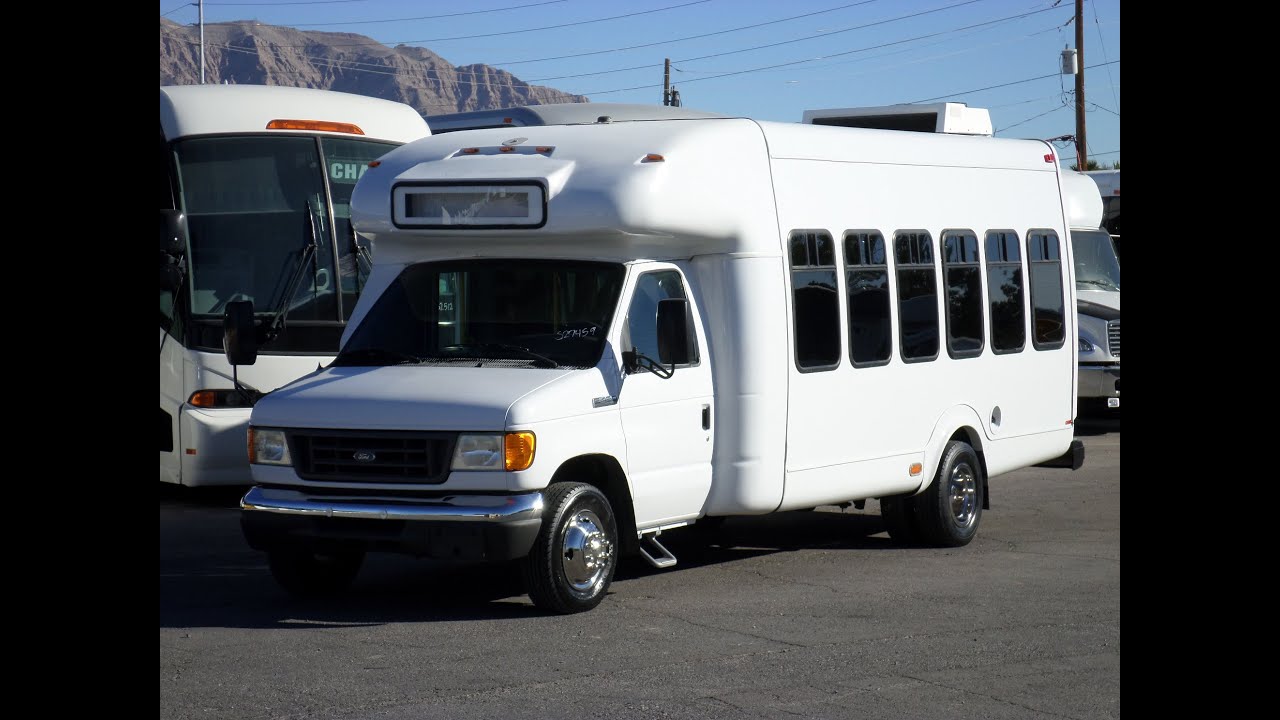 Used Bus For Sale - 2007 Ford Supreme Startrans Wheelchair Bus S27459