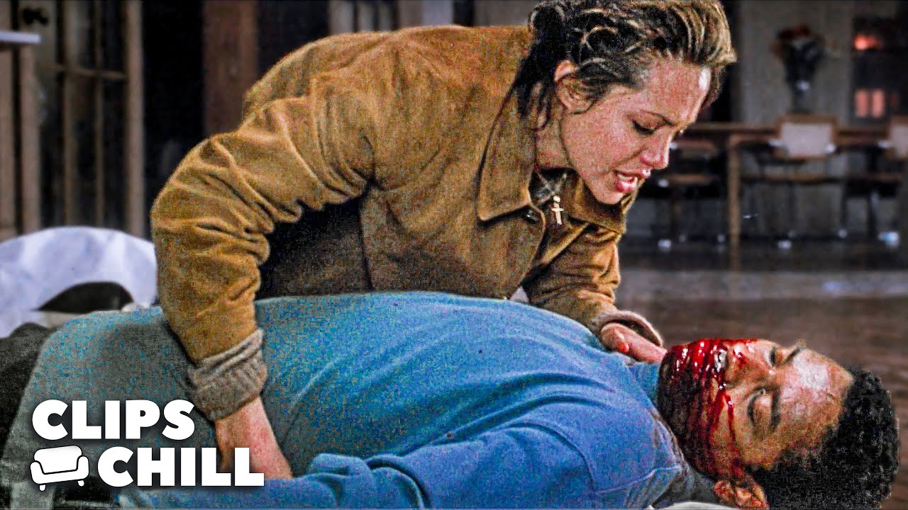 He Couldn&rsquo;t Move But Still Fought Back | The Bone Collector (Angelina Jolie, Denzel Washington)