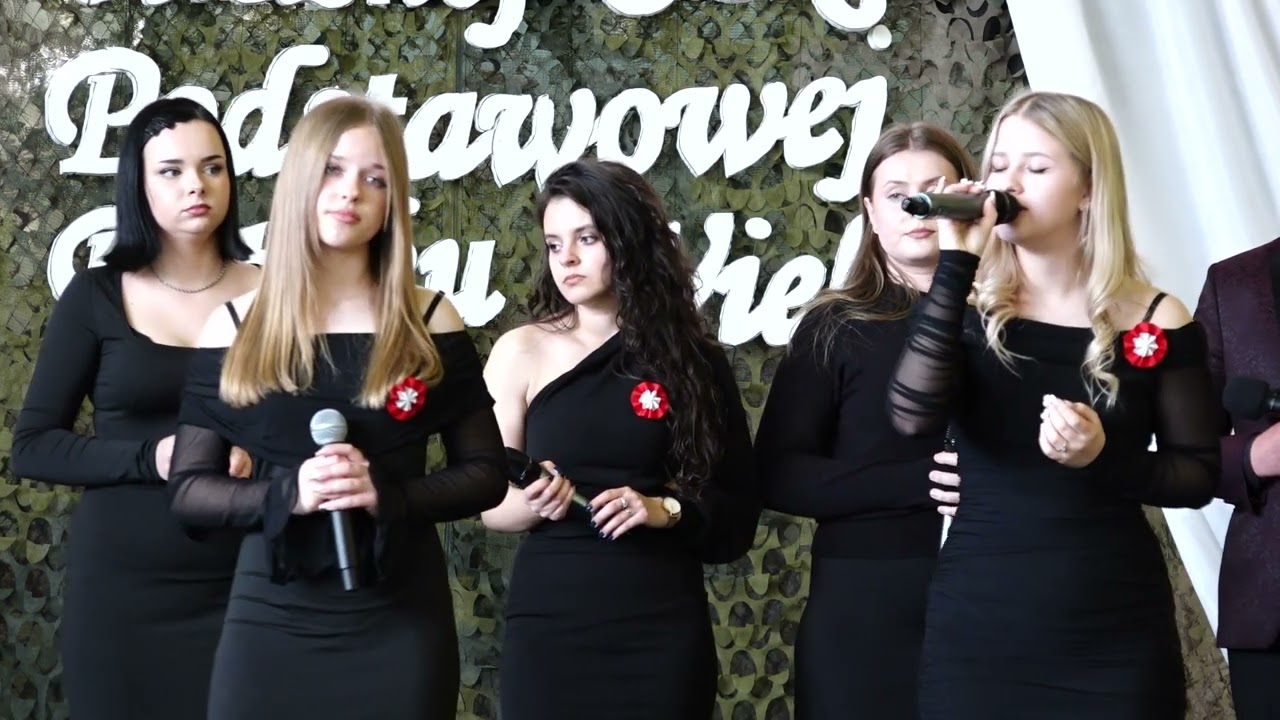 Ola Tracz, Ala Tracz  "Miasto" z towarzyszeniem Orkiestry Wojskowej z Lublina