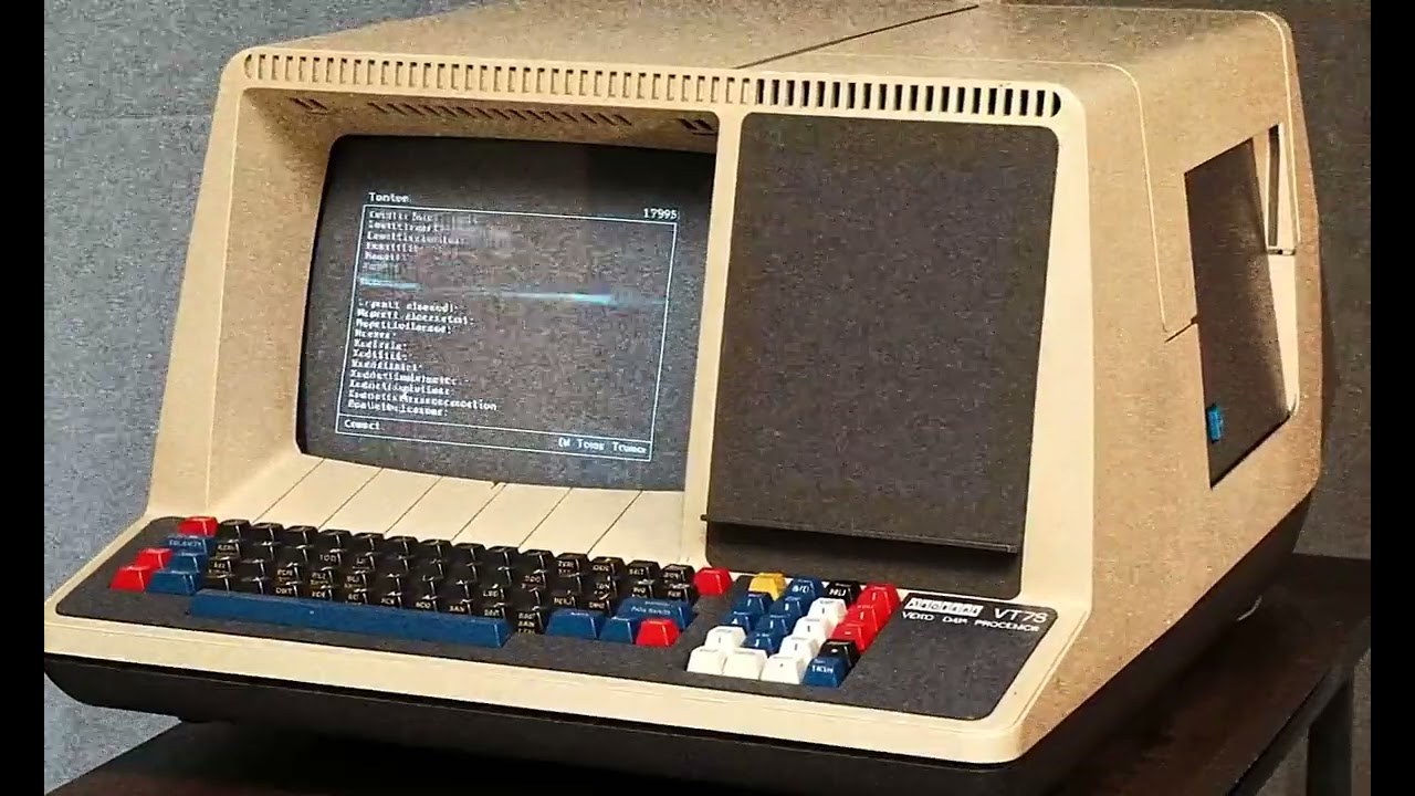 DEC PDP10 Ambience - 1970s Computer Room Ambience