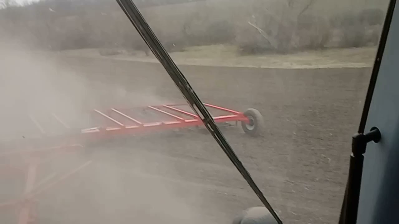 Закриття вологи New Holland t8.410