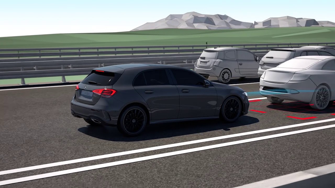 Sistema di assistenza attivo alla regolazione della distanza DISTRONIC PLUS Mercedes-Benz