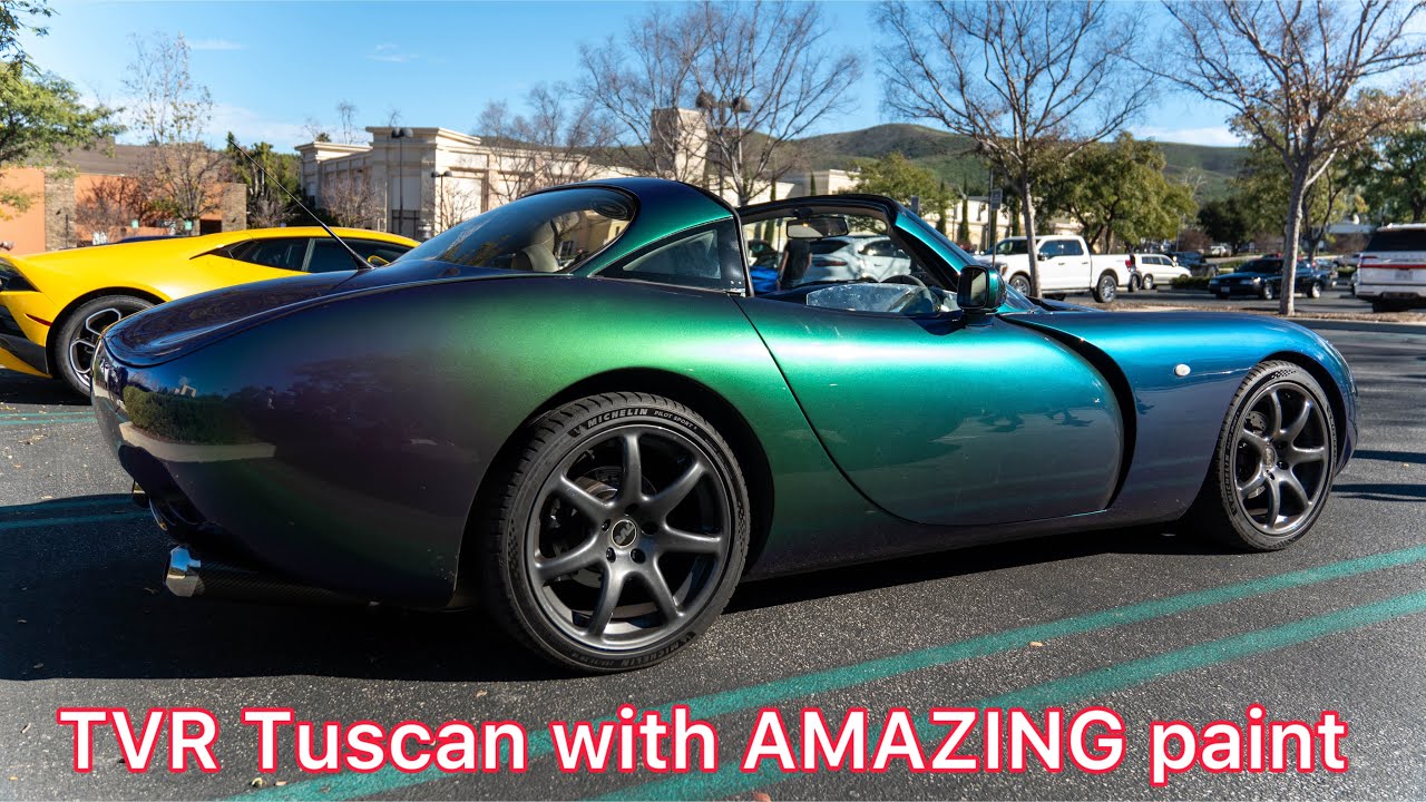 У TVR Tuscan краска, меняющая цвет.