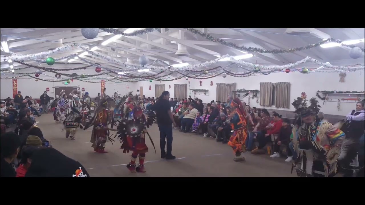 Men's Traditional @ Wapato Christmas powwow 2023