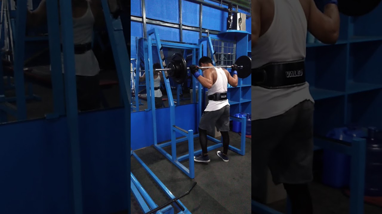 150 pounds squat 1 rep max 🔥