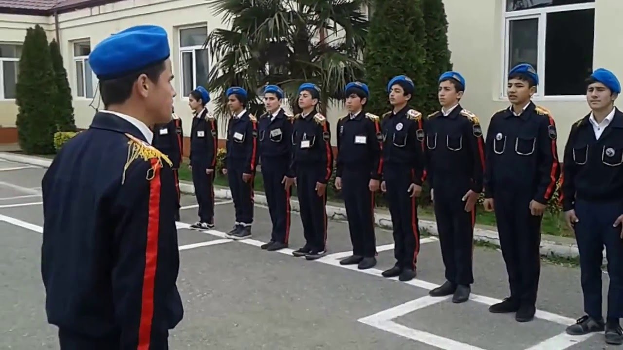 Bərdə.Yeni Daşkənd orta məktəbinin şagirdləri hərbi dərs hazırlığında.
