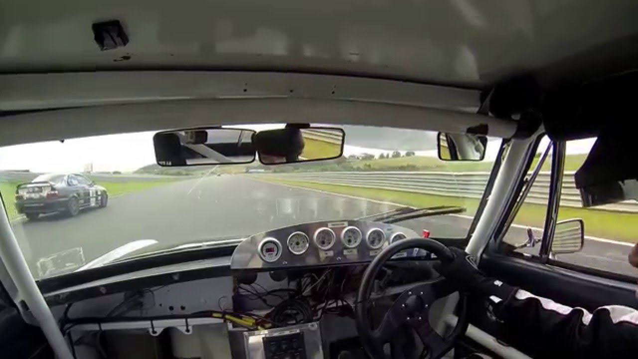 MGBGT V8 RACING - Hampton Downs