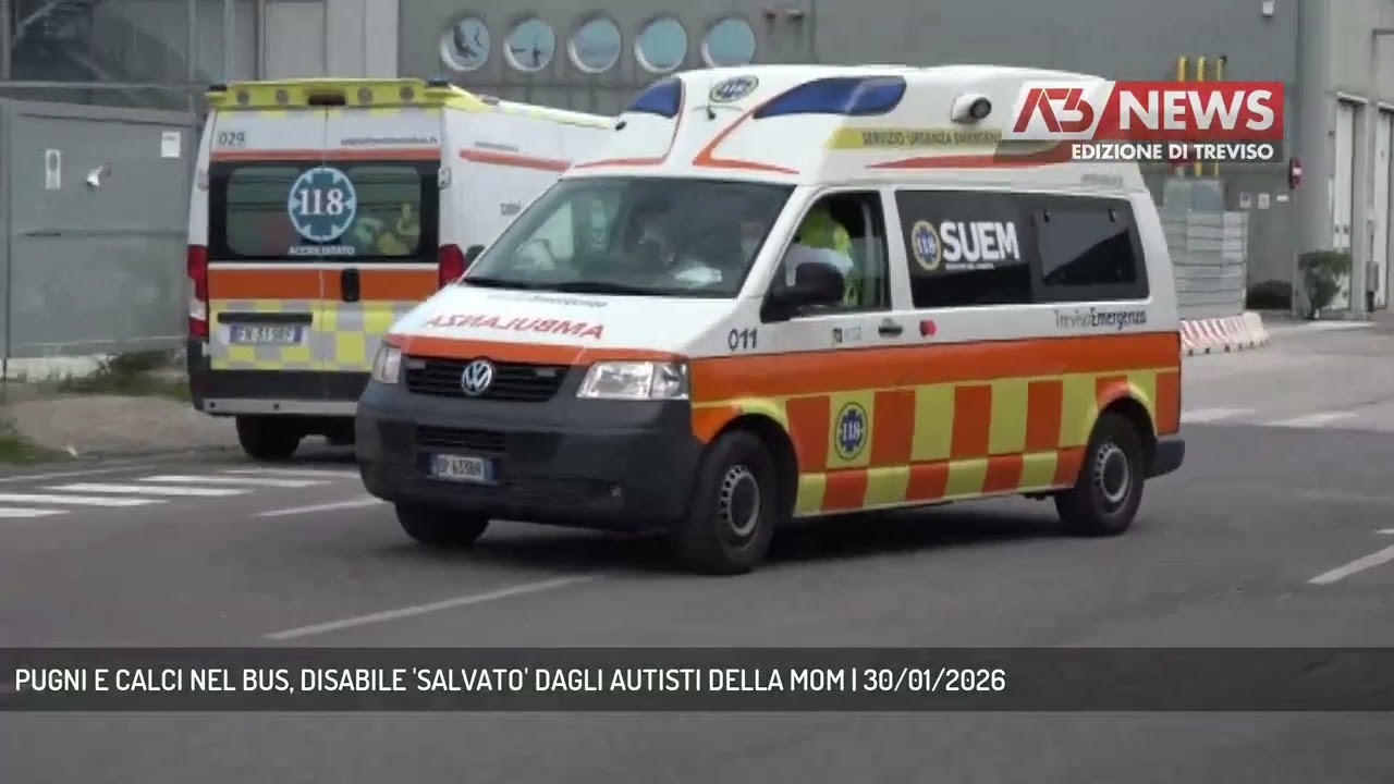 PUGNI E CALCI NEL BUS, DISABILE 'SALVATO' DAGLI AUTISTI DELLA MOM | 30/01/2026