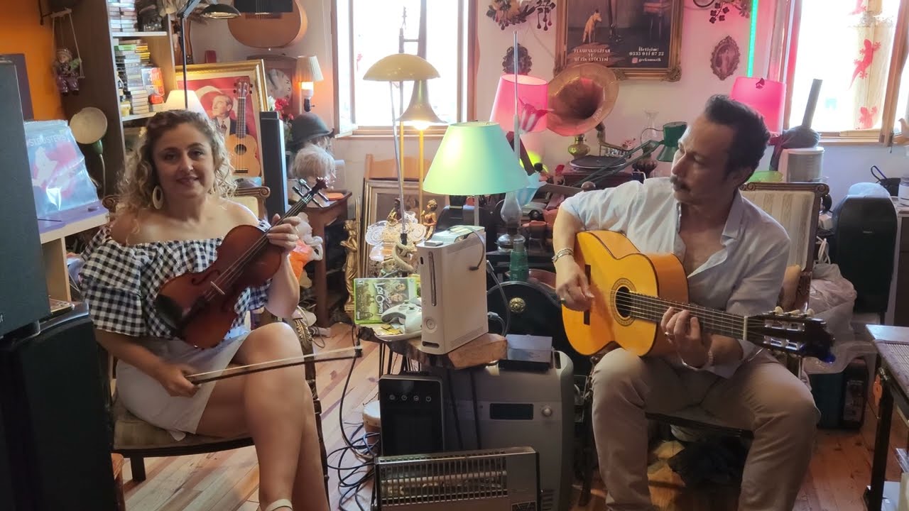 Bahçede - Sertab Erener 📽️8K #sertaberener #şarkı #keman #gitar