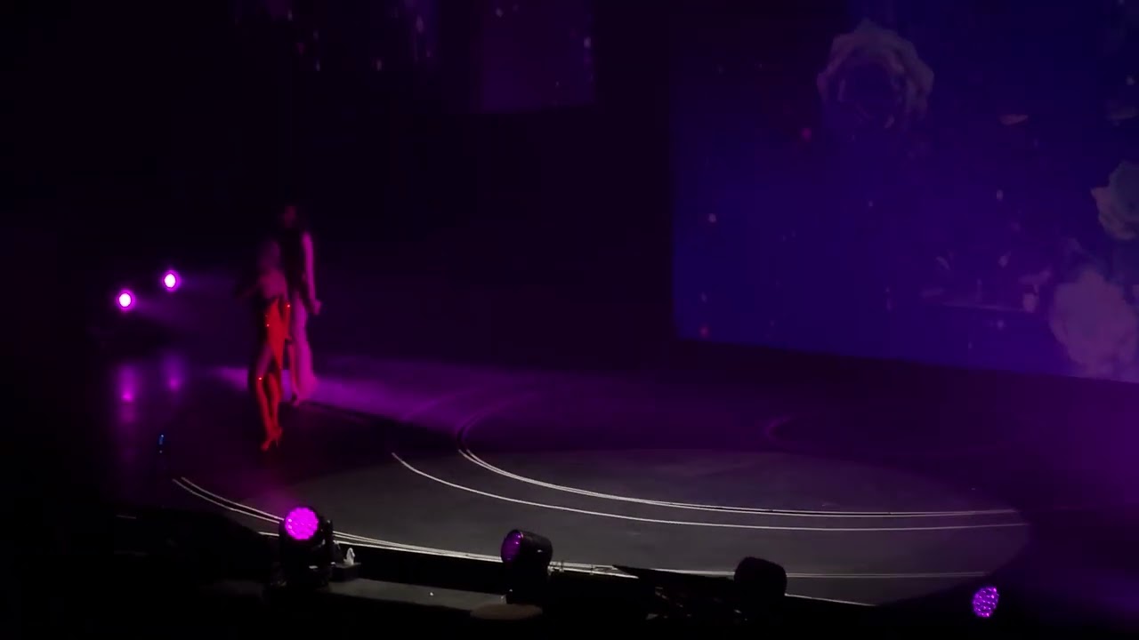 ไม่รักไม่ต้อง/ว่างแล้วช่วยโทรกลับ - นิวจิ๋ว&ลิเดีย  | Grammy x RS Concert Hit 100 28.10.2023