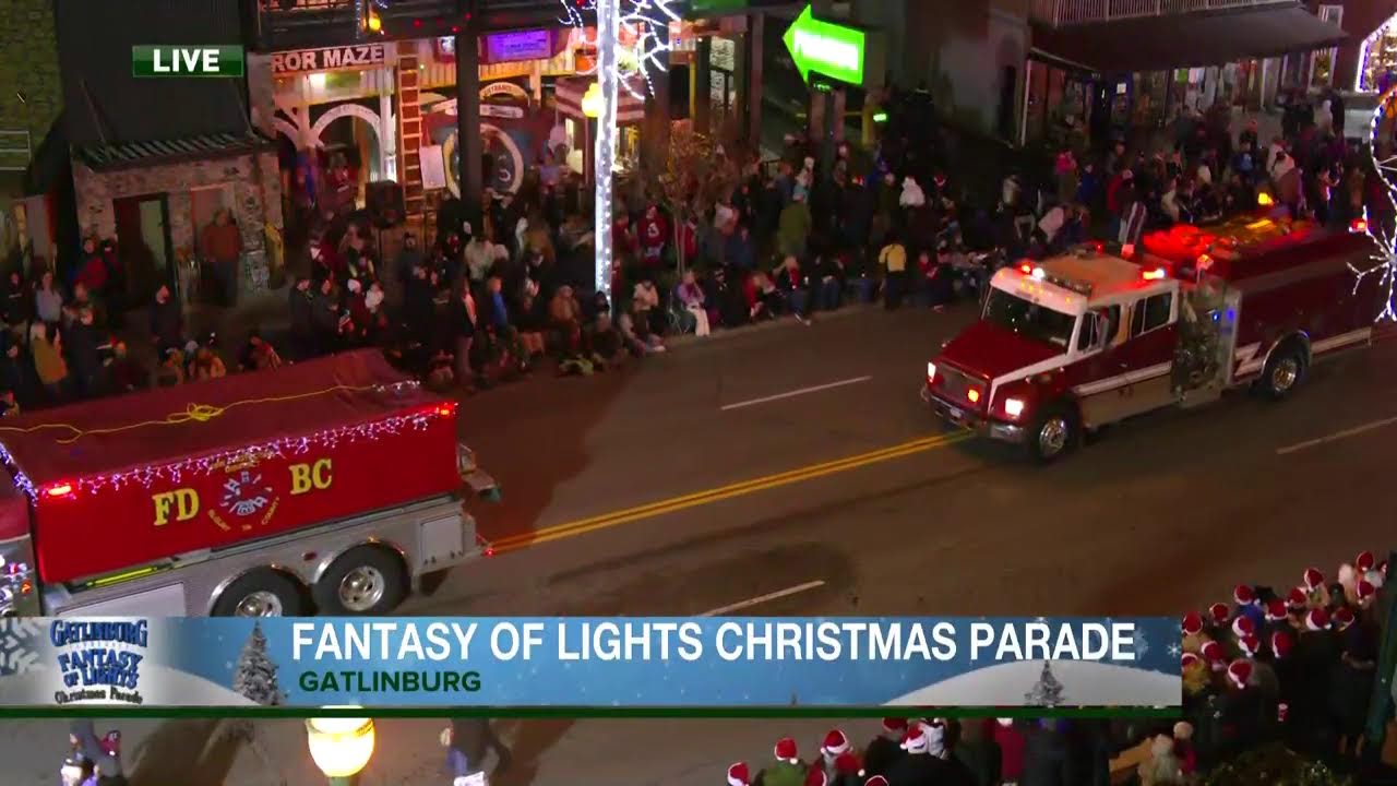 Gatlinburg gets into the holiday spirit with annual Christmas parade