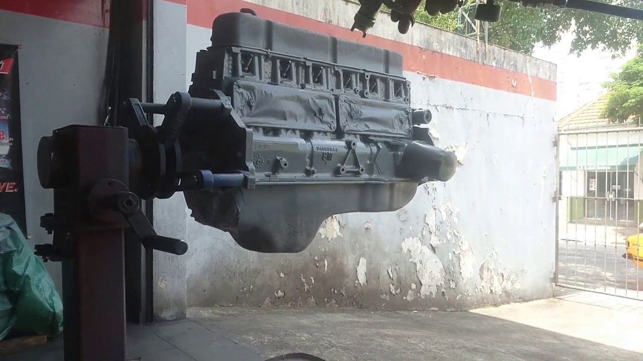 Motor 6 cilindros do Opala: aprenda como pintar de maneira profissional. Aula com Processo completo.