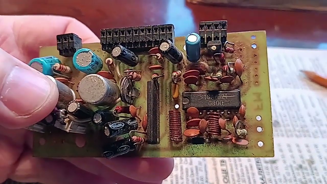 FM  УКВ  радиоприемник на  TDA7021 ( К174ХА34 )