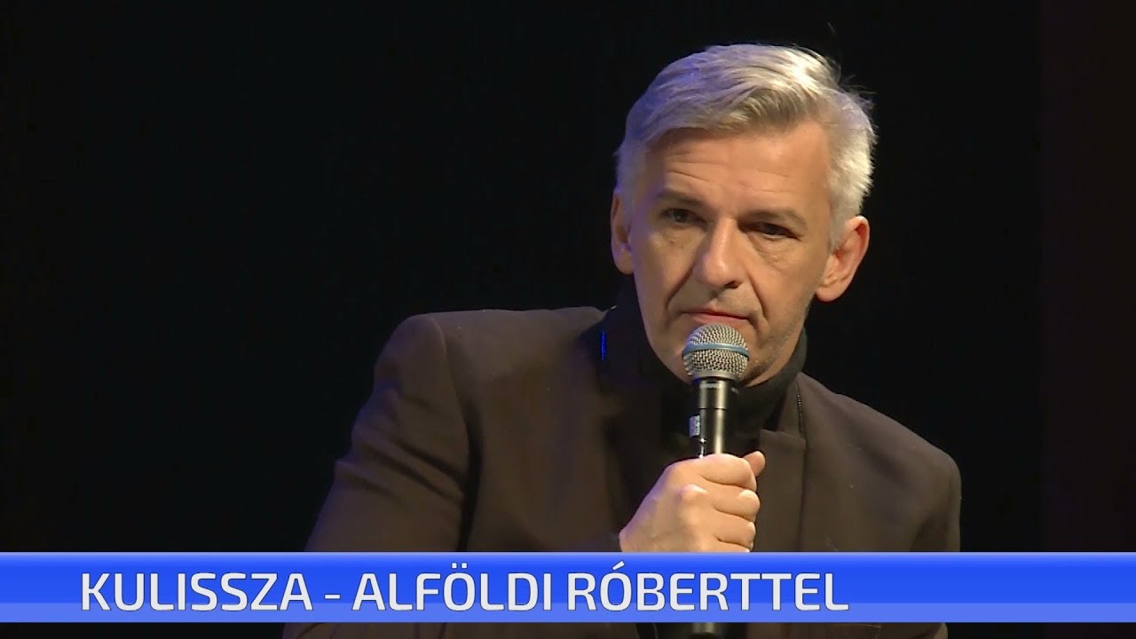 Alföldi Róbert színművész, rendező volt a Művelődési Központ legújabb sorozatának első vendége