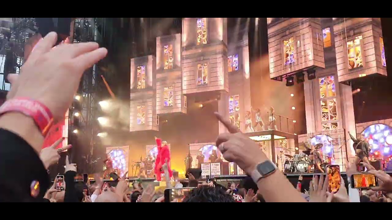 Robbie Williams - Rock Dj - 6th June 2025 (Emirates Stadium)