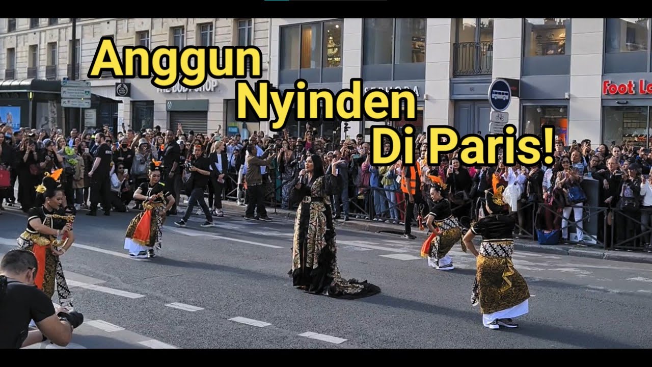 Kapan lagi full nonton Anggun C Sasmi Nyinden di tengah jalan Paris❓ Ada mas Gibran❗