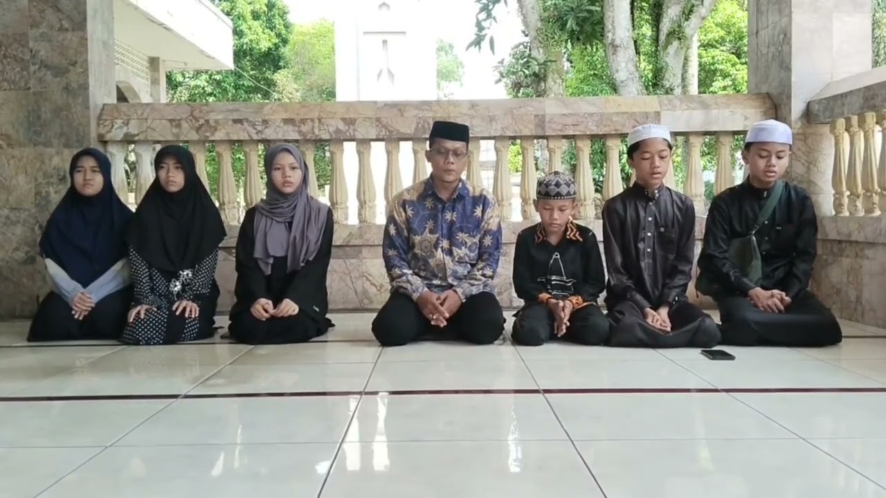 Takbiran Dari Qari-Qariah Cilik Kab. Hulu Sungai Utara 