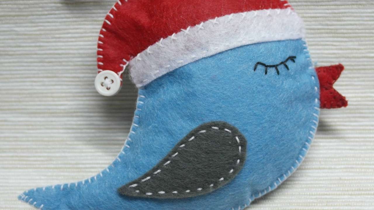 How To Make A Christmas Felt Bird Ornament - DIY Crafts Tutorial - Guidecentral