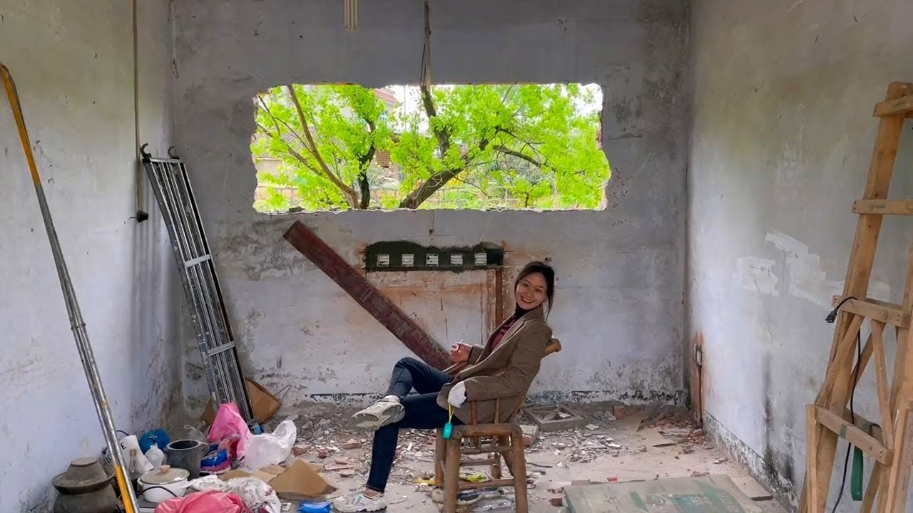 With her mother away~ The genius girl secretly renovates her mother's old house