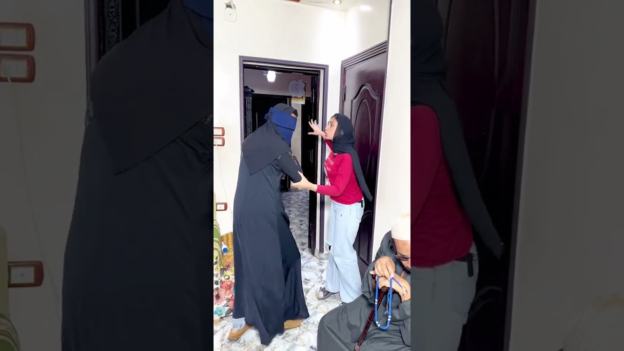 جابت حد غريب البيت من ورا جوزها وحماها الكفيف😱