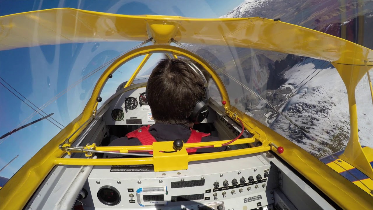 Flying a Pitts S2-E in Iceland