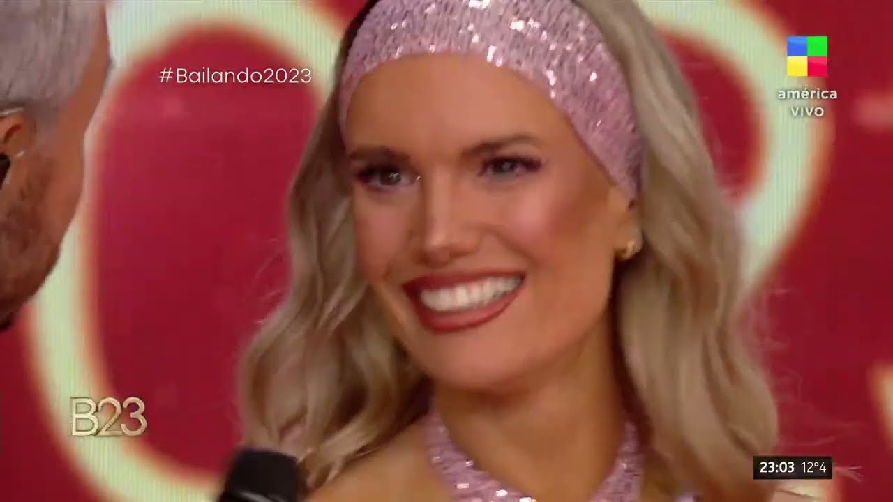 💣 Eva Bargiela llegó a la pista con regalos de Barbie para el jurado