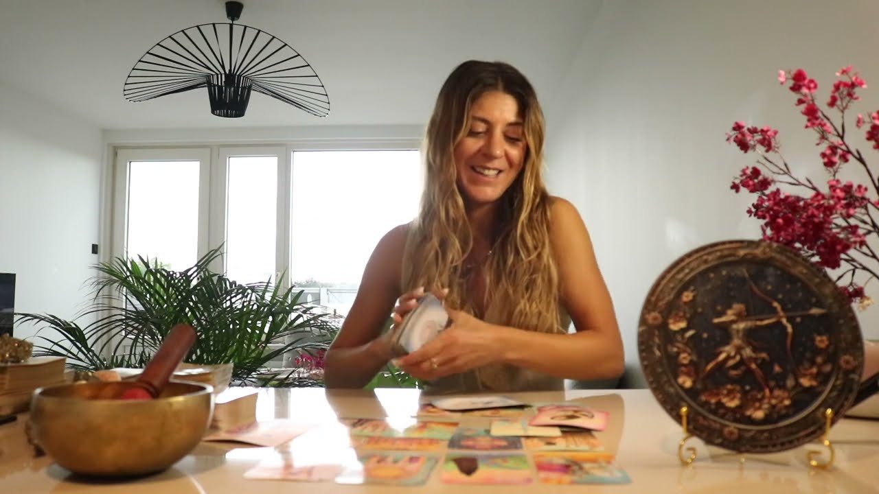 SAGITTARIUS ♐️  A Miracle Comes True! *Who or What is coming towards you?* August 2025 Tarot Reading