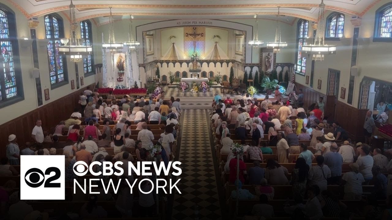 Our Lady of Mount Carmel's annual Feast Day draws hundreds to Williamsburg, Brooklyn