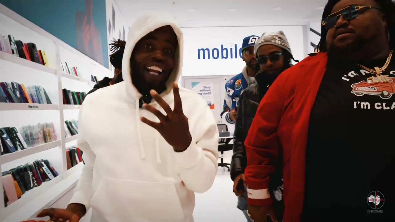 UgliestRapperAlive - Hits Southlake Mall with the team.